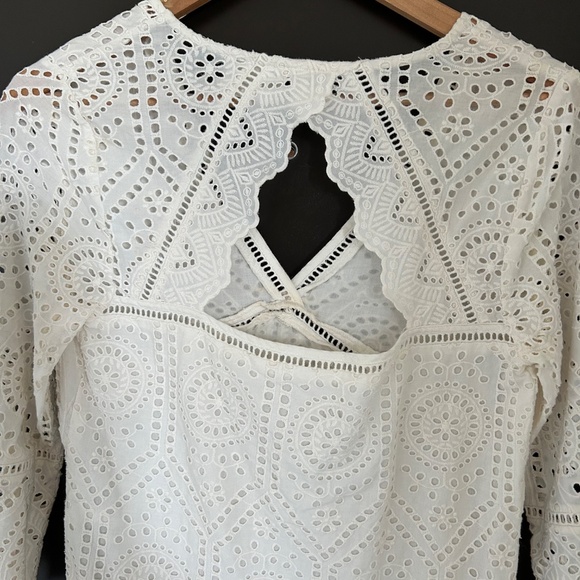 Sezane White Lace Button Back Blouse Daisy Scallop Size 36  or US Size 6 French - Picture 6 of 6